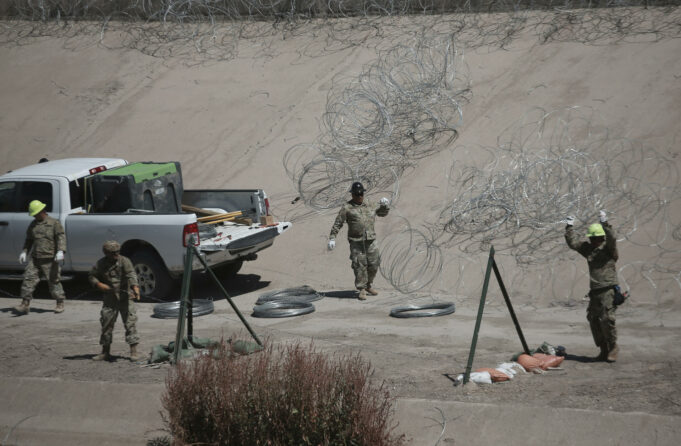 La militarización en la frontera México-EEUU aumenta el riesgo para migrantes La militarización en la frontera México-EEUU aumenta el riesgo para migrantes