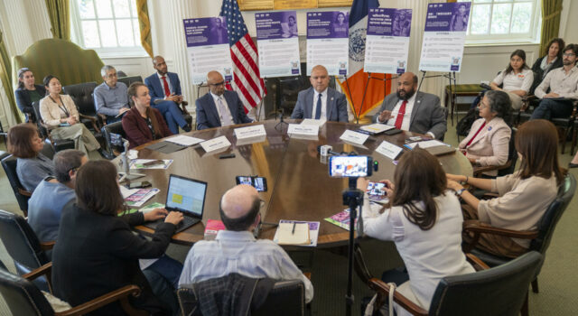 Nueva York inicia campaña para garantizar vivienda digna a migrantes y proteger derechos Nueva York inicia campaña para garantizar vivienda digna a migrantes y proteger derechos