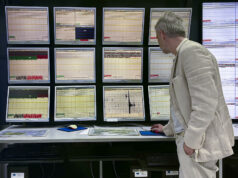 Nuevo sismo confirma aumento del bradisismo en Campos Flégreos de Nápoles Nuevo sismo confirma aumento del bradisismo en Campos Flégreos de Nápoles