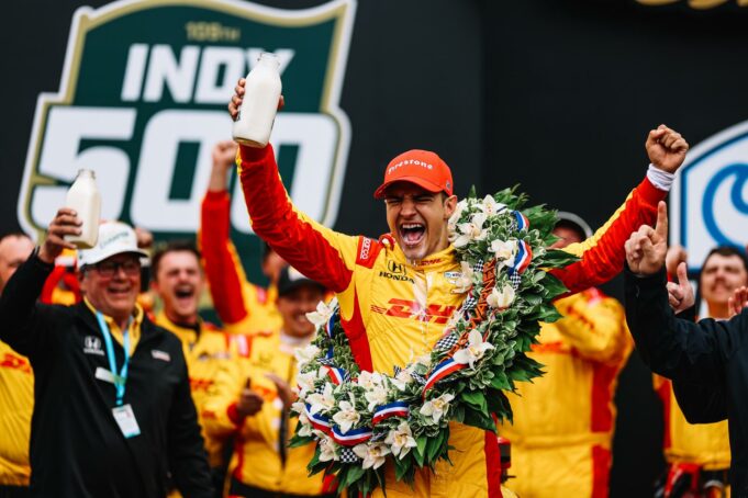 Palou recibe un premio de 3,8 millones de dólares por ganar la Indy500 Palou recibe un premio de 3,8 millones de dólares por ganar la Indy500