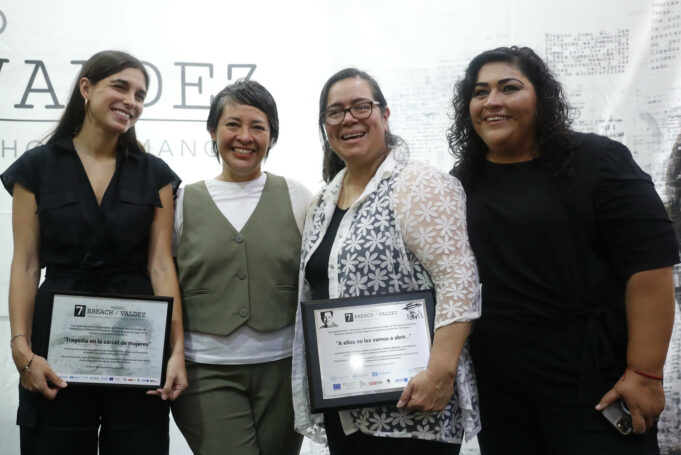 Periodistas mexicanas reciben premio por investigar tragedia de migrantes Periodistas mexicanas reciben premio por investigar tragedia de migrantes