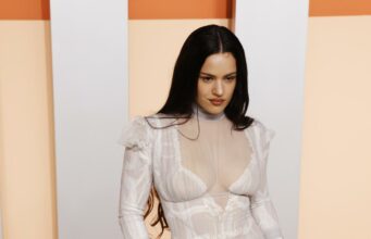 Rosalía da pistas sobre un nuevo proyecto: “Vienen cosas” Rosalía da pistas sobre un nuevo proyecto: "Vienen cosas"