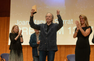 Serrat: “Al llegar a América, dejé atrás un periodo muy complicado” Serrat: "Al llegar a América, dejé atrás un periodo muy complicado"