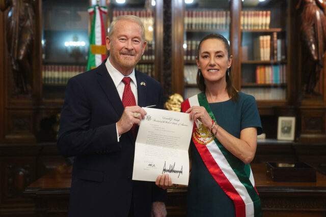 Sheinbaum recibe embajador de EE.UU. con optimismo, pese a tensiones diplomáticas