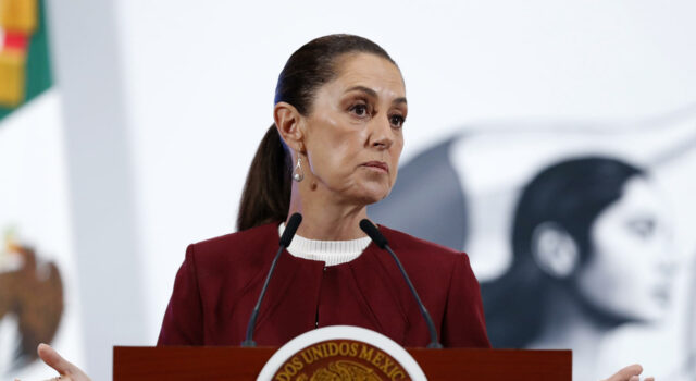 Sheinbaum renueva pacto empresarial para frenar inflación en productos básicos Sheinbaum renueva pacto empresarial para frenar inflación en productos básicos