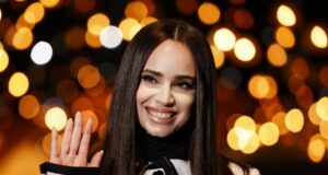 Sofia Carson describe como emocionante y angustioso liderar el evento Tudum Netflix Sofia Carson describe como emocionante y angustioso liderar el evento Tudum Netflix