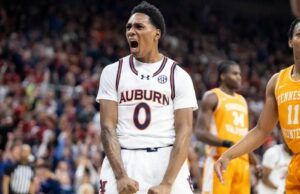 Tahaad Pettiford Sorprende a los Aficionados al Regresar a Auburn para su Segundo Año Tahaad Pettiford Sorprende a los Aficionados al Regresar a Auburn para su Segundo Año