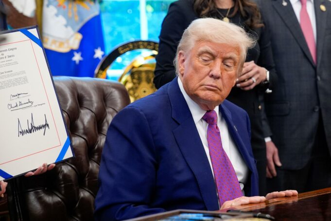 Tribunal ordena a EE.UU. solicitar retorno de deportado salvadoreño tras apelación Tribunal ordena a EE.UU. solicitar retorno de deportado salvadoreño tras apelación