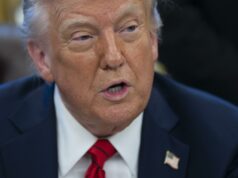 Trump instruye suspender los fondos federales destinados a los medios públicos NPR y PBS Trump instruye suspender los fondos federales destinados a los medios públicos NPR y PBS