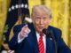 Trump manda aumentar a 20.000 los agentes de deportación activos Trump manda aumentar a 20.000 los agentes de deportación activos