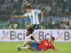 0-1. Álvarez mantiene invicta a Argentina y deja a Chile cerca de la eliminación 0-1. Álvarez mantiene invicta a Argentina y deja a Chile cerca de la eliminación