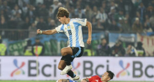0-1. Álvarez mantiene invicta a Argentina y deja a Chile cerca de la eliminación 0-1. Álvarez mantiene invicta a Argentina y deja a Chile cerca de la eliminación
