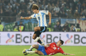 0-1. Álvarez mantiene invicta a Argentina y deja a Chile cerca de la eliminación 0-1. Álvarez mantiene invicta a Argentina y deja a Chile cerca de la eliminación