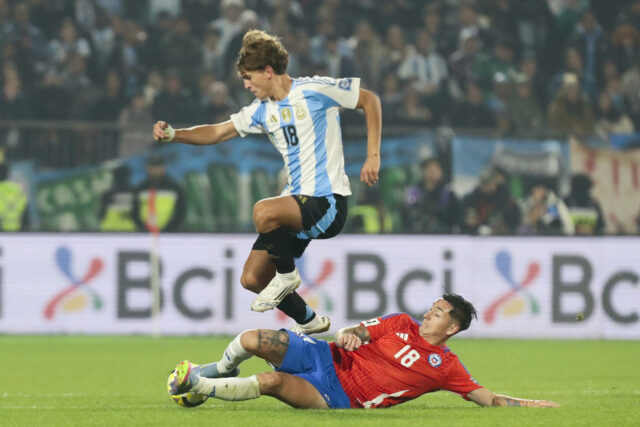 0-1. Álvarez mantiene invicta a Argentina y deja a Chile cerca de la eliminación