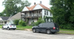 Asesinan a joven de 24 años frente a casa abandonada en Bessemer Asesinan a joven de 24 años frente a casa abandonada en Bessemer