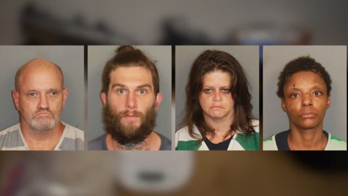 Cuatro personas enfrentan cargos por drogas en el Condado de Jefferson Cuatro personas enfrentan cargos por drogas en el Condado de Jefferson