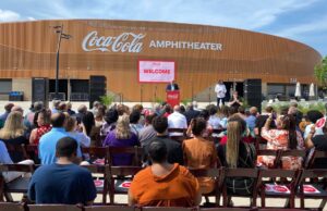 Gran inauguración en el Anfiteatro Coca-Cola antes del primer espectáculo Gran inauguración en el Anfiteatro Coca-Cola antes del primer espectáculo