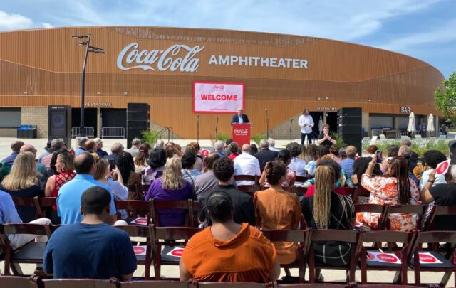 Gran inauguración en el Anfiteatro Coca-Cola antes del primer espectáculo