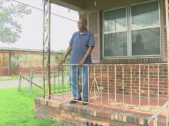 Hombre en Birmingham denuncia que ciudad le quitó casa para proyecto vial nunca realizado Hombre en Birmingham denuncia que ciudad le quitó casa para proyecto vial nunca realizado