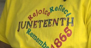 Los habitantes de Alabama celebran el primer día festivo oficial del Juneteenth Los habitantes de Alabama celebran el primer día festivo oficial del Juneteenth