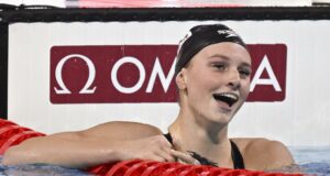 Summer McIntosh bate su segundo récord mundial en solo tres días Summer McIntosh bate su segundo récord mundial en solo tres días