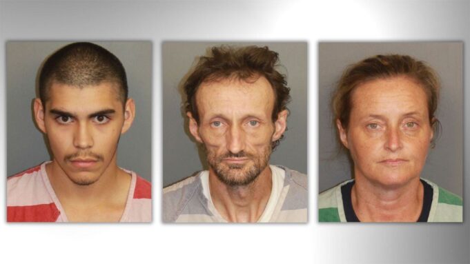 Tres personas enfrentan cargos tras incendio en una casa y homicidio en Graysville Tres personas enfrentan cargos tras incendio en una casa y homicidio en Graysville