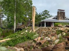 Un rayo provoca un incendio en el Campamento ASCCA en el Lago Martin Un rayo provoca un incendio en el Campamento ASCCA en el Lago Martin