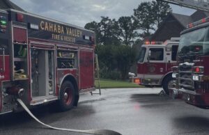 Un rayo provoca un incendio en el ático de una casa en el condado de Shelby Un rayo provoca un incendio en el ático de una casa en el condado de Shelby