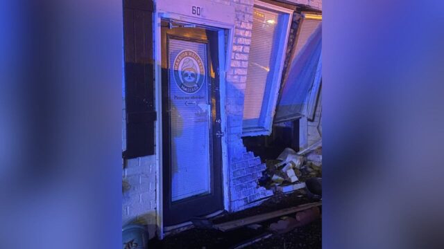 Warrior Wellness Massage se recupera tras el choque de un camión contra el edificio