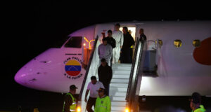 Avión con 206 migrantes deportados desde EE.UU. llega a Venezuela Avión con 206 migrantes deportados desde EE.UU. llega a Venezuela