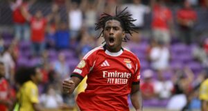 Benfica golea 6-0 con gran actuación de Di María; sube al segundo Benfica golea 6-0 con gran actuación de Di María; sube al segundo