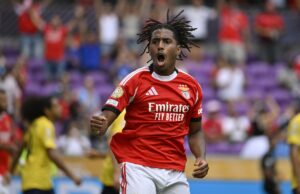 Benfica golea 6-0 con gran actuación de Di María; sube al segundo Benfica golea 6-0 con gran actuación de Di María; sube al segundo