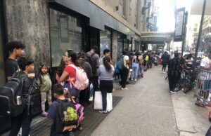 El hotel Roosevelt termina su función como refugio para inmigrantes en Nueva York El hotel Roosevelt termina su función como refugio para inmigrantes en Nueva York