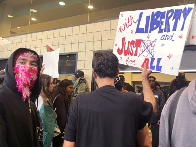 Gobierno de Trump suspende temporalmente redadas masivas contra migrantes en Estados Unidos Gobierno de Trump suspende temporalmente redadas masivas contra migrantes en Estados Unidos