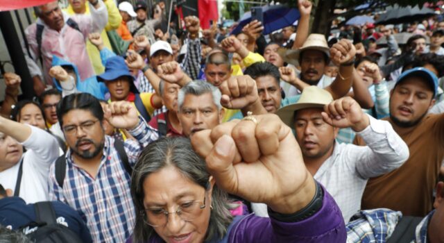 Gobierno mexicano invita a maestros a dialogar y reanudar clases para finalizar ciclo Gobierno mexicano invita a maestros a dialogar y reanudar clases para finalizar ciclo
