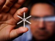 La píldora de una vez por semana del MIT podría revolucionar el tratamiento de la esquizofrenia La píldora de una vez por semana del MIT podría revolucionar el tratamiento de la esquizofrenia