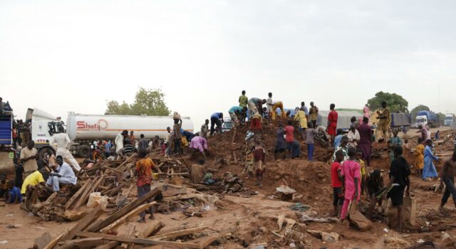 Lluvias torrenciales en Nigeria eleva la cifra de muertos a 160 Lluvias torrenciales en Nigeria eleva la cifra de muertos a 160
