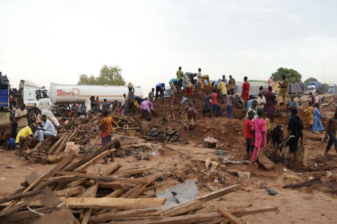 Lluvias torrenciales en Nigeria eleva la cifra de muertos a 160 Lluvias torrenciales en Nigeria eleva la cifra de muertos a 160