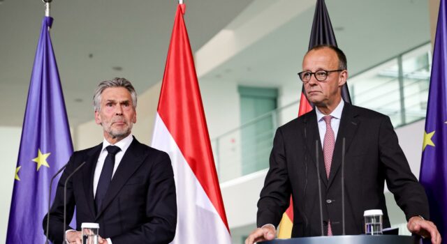 Merz exige sanciones a Rusia y acusa a Moscú de rechazar diálogo pacífico Merz exige sanciones a Rusia y acusa a Moscú de rechazar diálogo pacífico