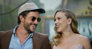 Scarlett Johansson, protagonista dentro y fuera del set en ‘Jurassic World: El renacer’ Scarlett Johansson, protagonista dentro y fuera del set en 'Jurassic World: El renacer'