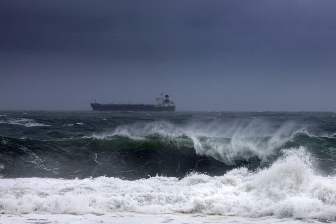 Tormenta tropical Flossie se intensifica cerca de las costas del Pacífico mexicano Tormenta tropical Flossie se intensifica cerca de las costas del Pacífico mexicano