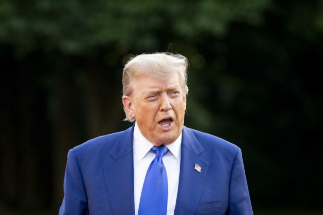 Trump acusa a CNN y NYT de desprestigiar éxito de bombardeos iraníes