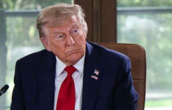 Trump alerta que todas las personas deben abandonar Teherán de forma inmediata Trump alerta que todas las personas deben abandonar Teherán de forma inmediata