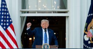 Trump restringe ingreso a EE.UU. desde doce países y limita otros siete Trump restringe ingreso a EE.UU. desde doce países y limita otros siete