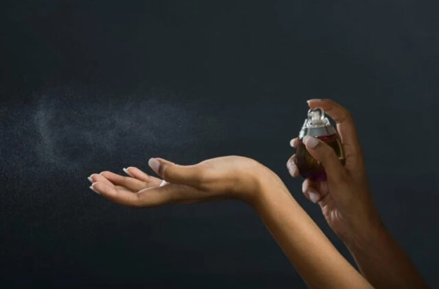 Tu perfume podría estar destruyendo el escudo de aire invisible de tu cuerpo