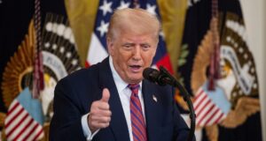 Trump usa críticas a Obama para distraer atención del caso Epstein Trump usa críticas a Obama para distraer atención del caso Epstein