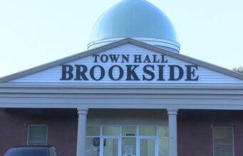 Brookside podría enfrentar sanciones judiciales por correos electrónicos policiales eliminados Brookside podría enfrentar sanciones judiciales por correos electrónicos policiales eliminados