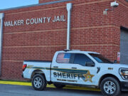 Cinco médicos acusados por muerte de hombre bajo custodia en condado Walker Cinco médicos acusados por muerte de hombre bajo custodia en condado Walker