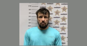 Hombre del Condado de Morgan arrestado por abuso a personas mayores y violencia doméstica Hombre del Condado de Morgan arrestado por abuso a personas mayores y violencia doméstica