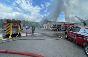 Incendio deja gravemente dañado el Dollar General de Clay Incendio deja gravemente dañado el Dollar General de Clay